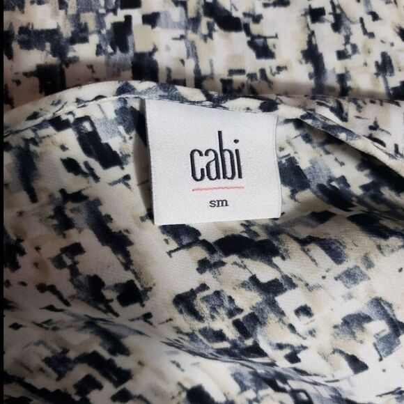 Cabi Shattered Blouse Tunic Small 3094 - Picture 6 of 6